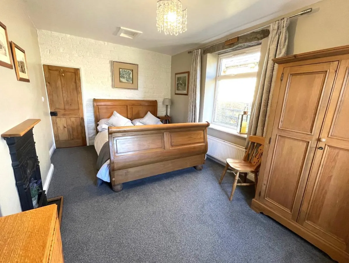 Holiday home Mulberry Cottage With Wood Burner, Garden And Easy Parking Haworth United Kingdom